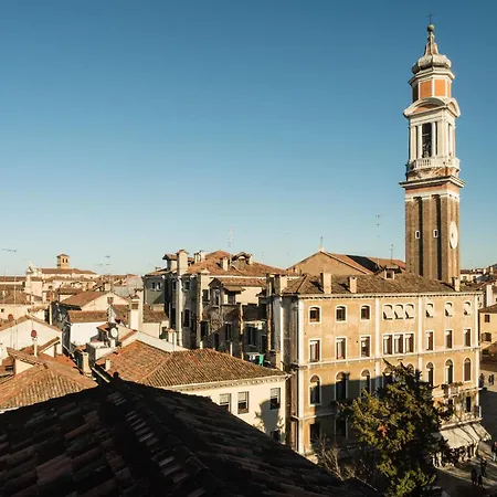 Ai Santi Apostoli Venice