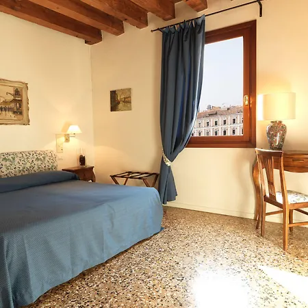 Ai Santi Apostoli Sul Canal Grande - Ferretti Collection Венеция