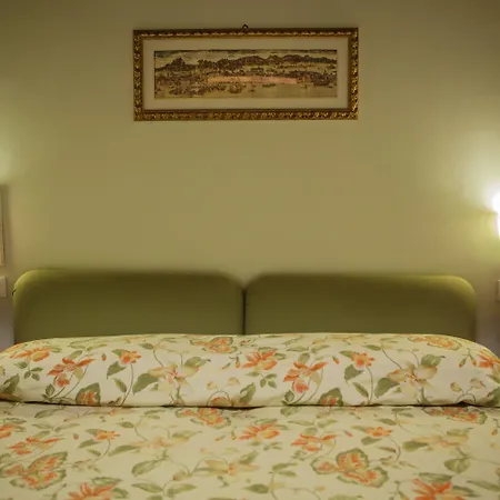 Ai Santi Apostoli Sul Canal Grande - Ferretti Collection 3*