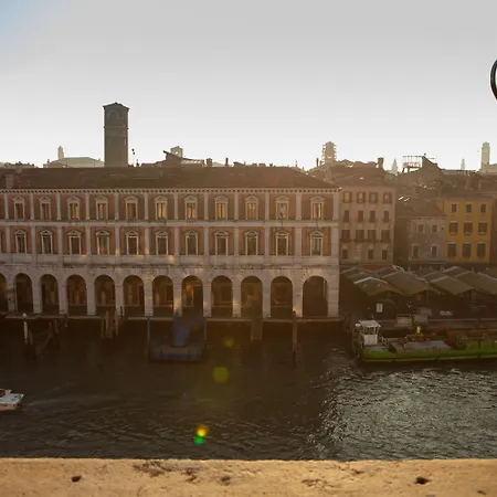 Отель Ai Santi Apostoli Sul Canal Grande - Ferretti Collection Венеция